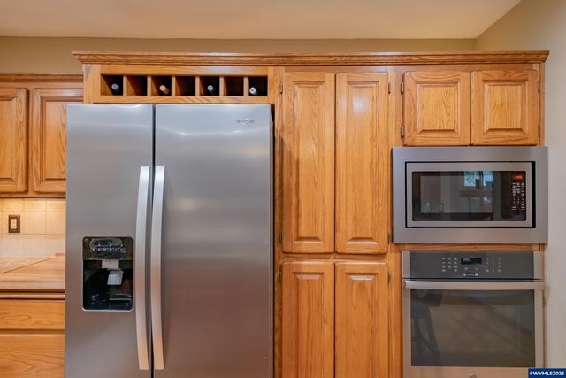 391 McNary Heights Dr N, Keizer, OR 97303