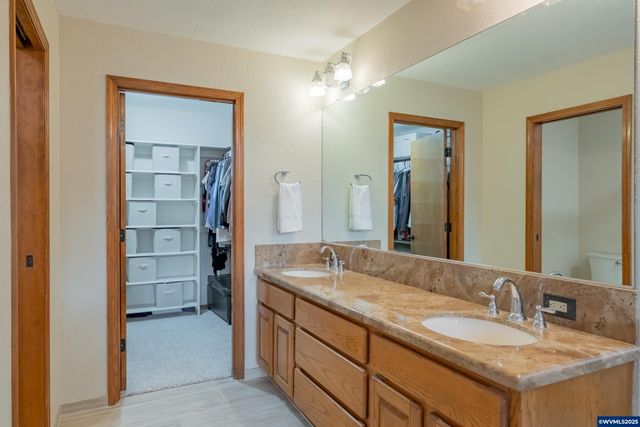 391 McNary Heights Dr N, Keizer, OR 97303