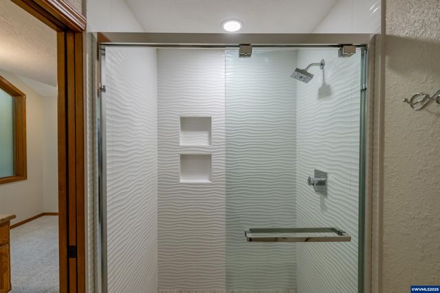 391 McNary Heights Dr N, Keizer, OR 97303