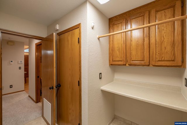 391 McNary Heights Dr N, Keizer, OR 97303