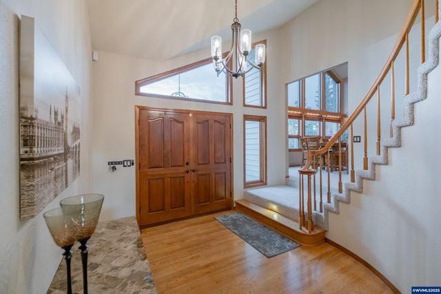 391 McNary Heights Dr N, Keizer, OR 97303