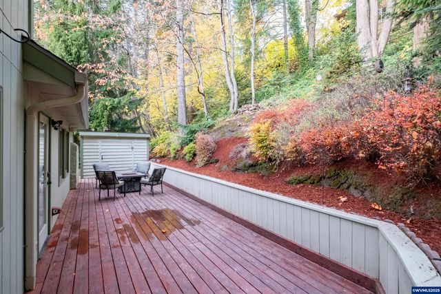 391 McNary Heights Dr N, Keizer, OR 97303