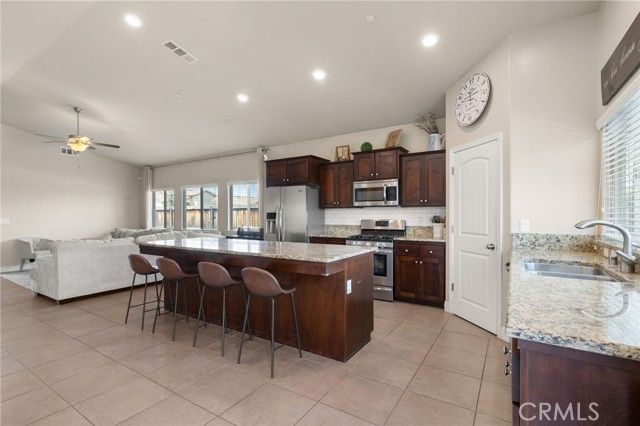 9500 Laurelwood Court, Shafter, CA 93263