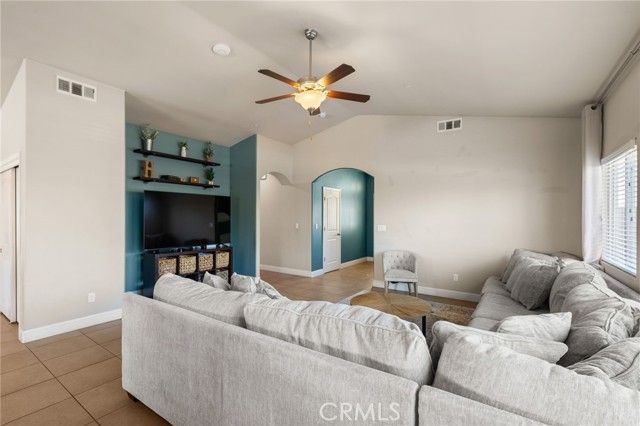 9500 Laurelwood Court, Shafter, CA 93263