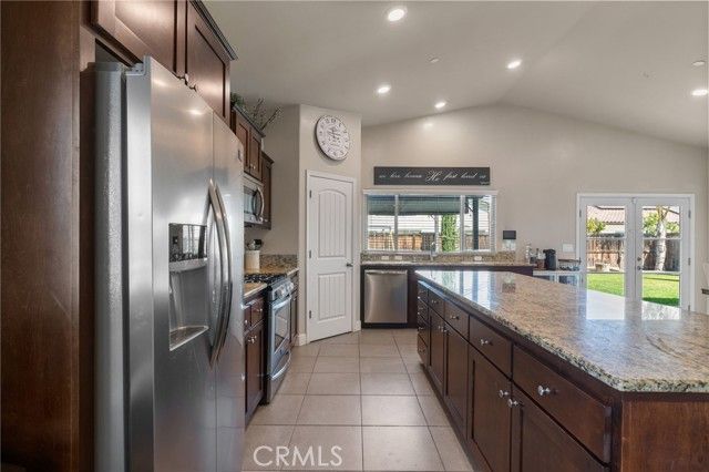 9500 Laurelwood Court, Shafter, CA 93263