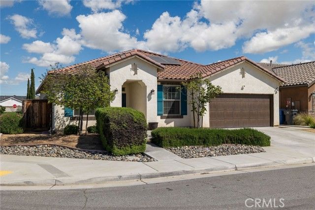 9500 Laurelwood Court, Shafter, CA 93263