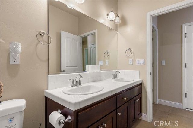 9500 Laurelwood Court, Shafter, CA 93263