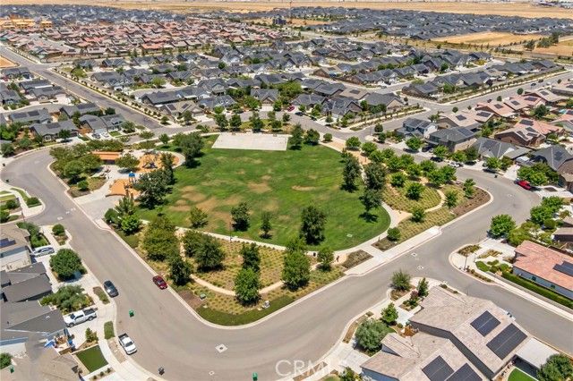 9500 Laurelwood Court, Shafter, CA 93263