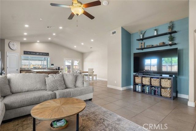 9500 Laurelwood Court, Shafter, CA 93263