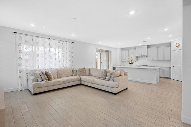 1072 Blue Range Way, Roseville, CA 95747