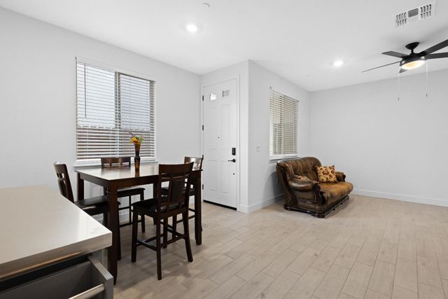 1072 Blue Range Way, Roseville, CA 95747