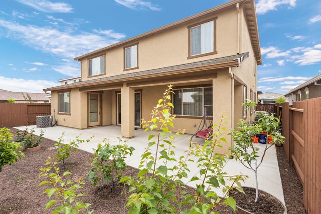 1072 Blue Range Way, Roseville, CA 95747