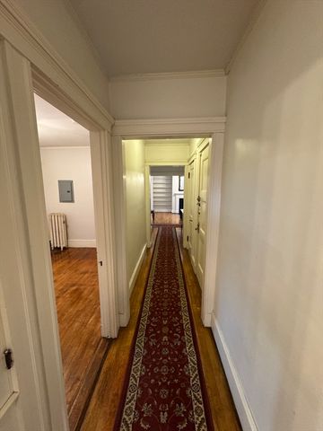 41 Hawthorn St. 33, Cambridge, MA 02138