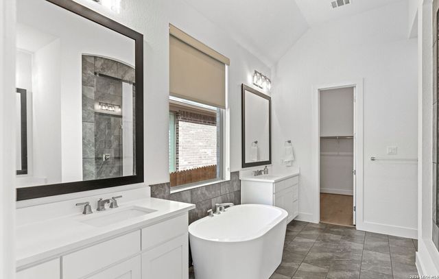 10023 Deidehban, Boerne, TX 78006