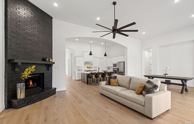10023 Deidehban, Boerne, TX 78006