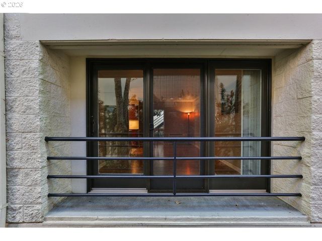 1937 Nw HOYT St 106, Portland, OR 97209