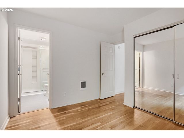 1937 Nw HOYT St 106, Portland, OR 97209
