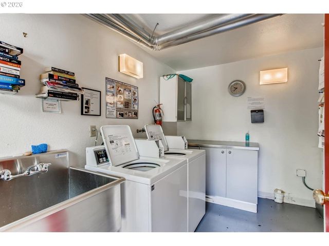 1937 Nw HOYT St 106, Portland, OR 97209