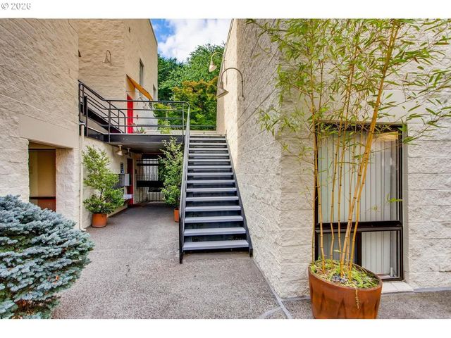 1937 Nw HOYT St 106, Portland, OR 97209