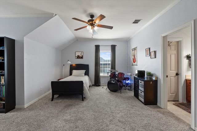 1072 West Secretariat Drive, Terrell, TX 75160