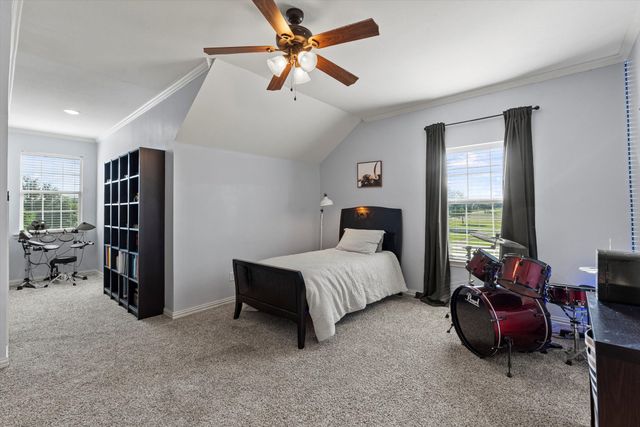 1072 West Secretariat Drive, Terrell, TX 75160