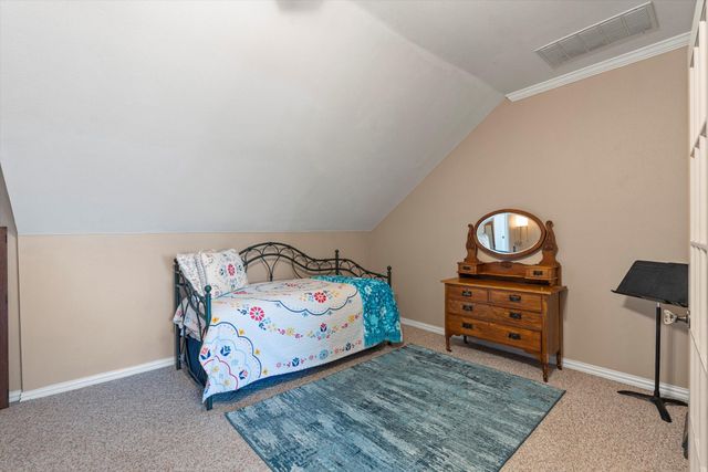 1072 West Secretariat Drive, Terrell, TX 75160