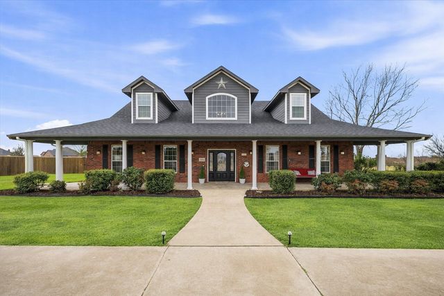 1072 West Secretariat Drive, Terrell, TX 75160