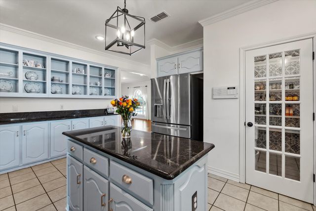 1072 West Secretariat Drive, Terrell, TX 75160