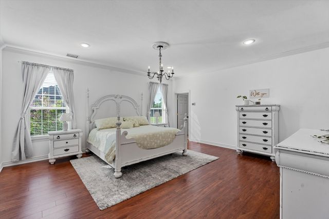 1072 West Secretariat Drive, Terrell, TX 75160