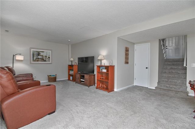 13823 W 80th Street, Lenexa, KS 66215