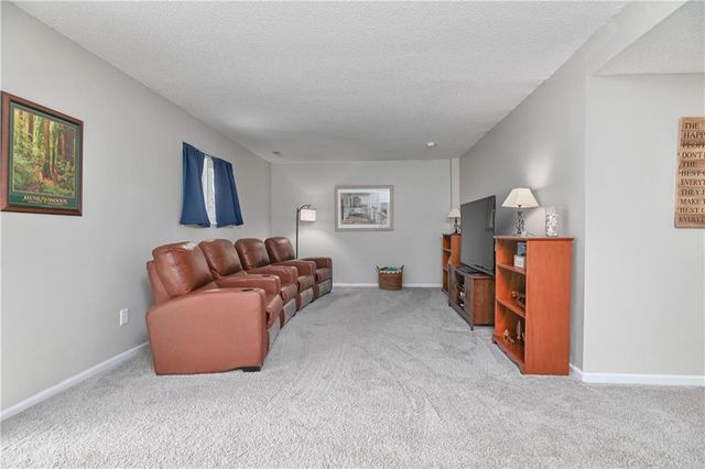 13823 W 80th Street, Lenexa, KS 66215