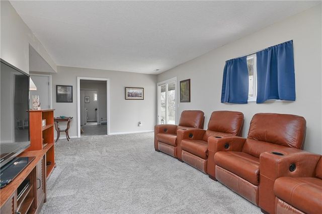 13823 W 80th Street, Lenexa, KS 66215