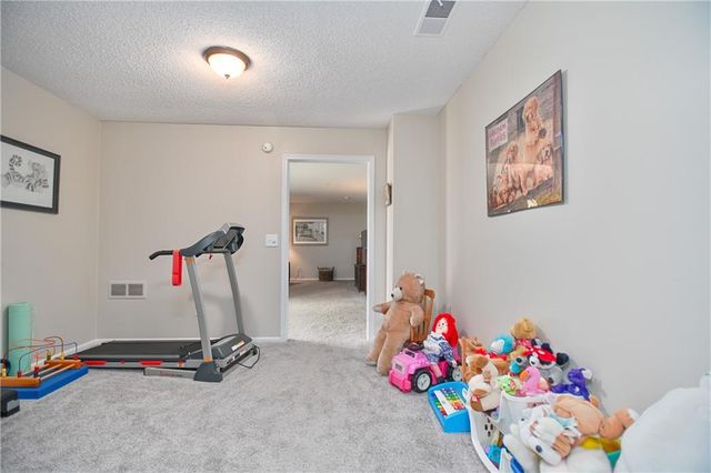 13823 W 80th Street, Lenexa, KS 66215