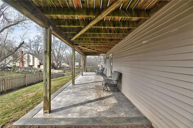 13823 W 80th Street, Lenexa, KS 66215