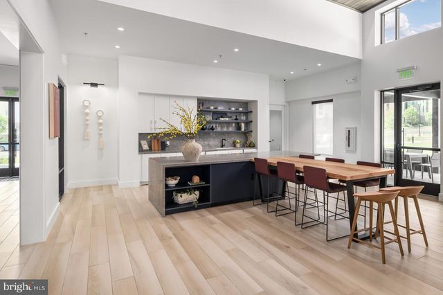 43431 MONROE CREST TER, Ashburn, VA 20148