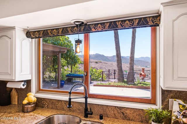 3515 Twin Lake, Westlake Village, CA 91361