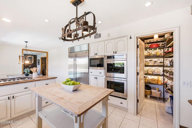 3515 Twin Lake, Westlake Village, CA 91361