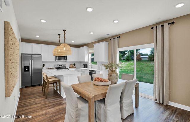 8505 Lysander Dr, Louisville, KY 40214