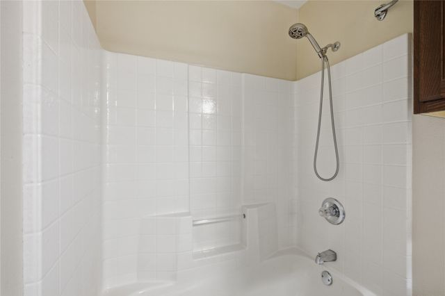 287 Emma Call Court, Decatur, TX 76234