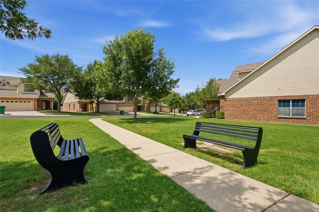 287 Emma Call Court, Decatur, TX 76234