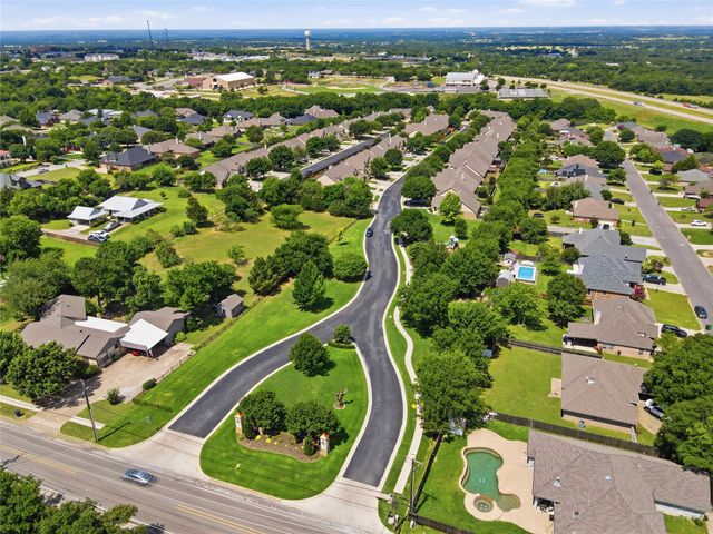 287 Emma Call Court, Decatur, TX 76234