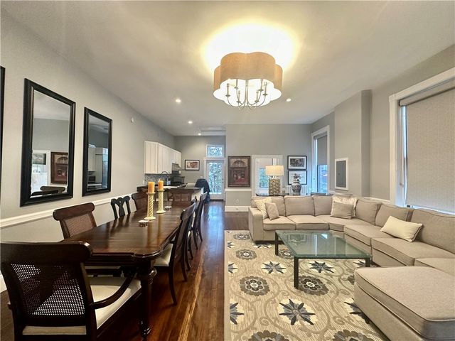 10 Young Street 2, Newport, RI 02840