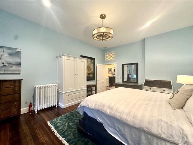 10 Young Street 2, Newport, RI 02840