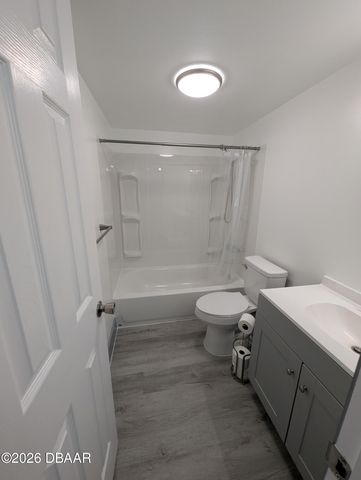 1504 Virginia Ave Apt 108, Daytona Beach, FL 32114