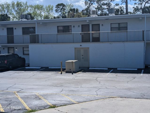 1504 Virginia Ave Apt 108, Daytona Beach, FL 32114
