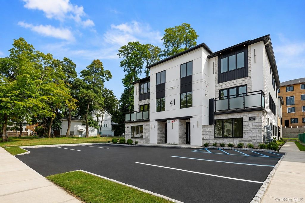 41 Saddle River Road 201, Monsey, NY 10952 — photo 3