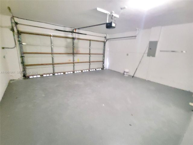 7928 NW 190th Ln 0, Hialeah, FL 33015