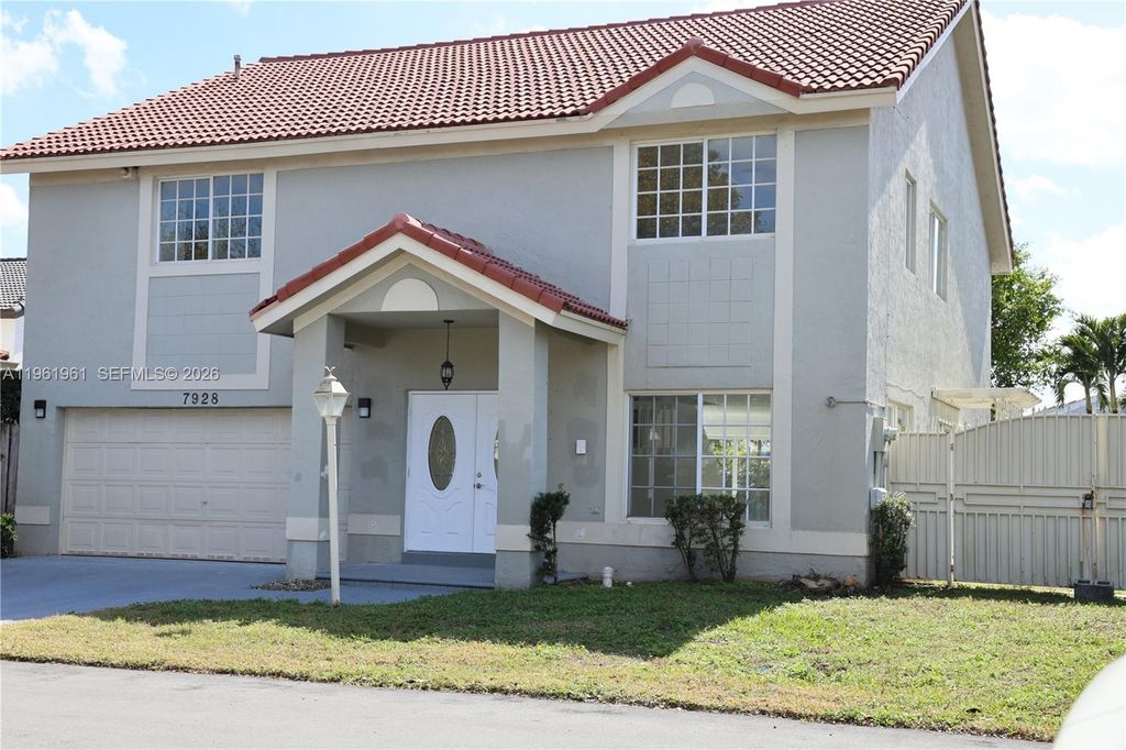 7928 NW 190th Ln 0, Hialeah, FL 33015
