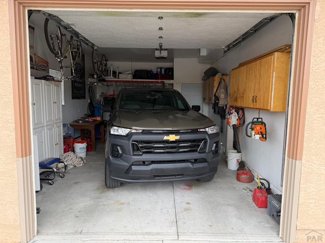 134 La Rochelle Dr, Pueblo, CO 81005