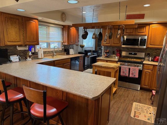 134 La Rochelle Dr, Pueblo, CO 81005